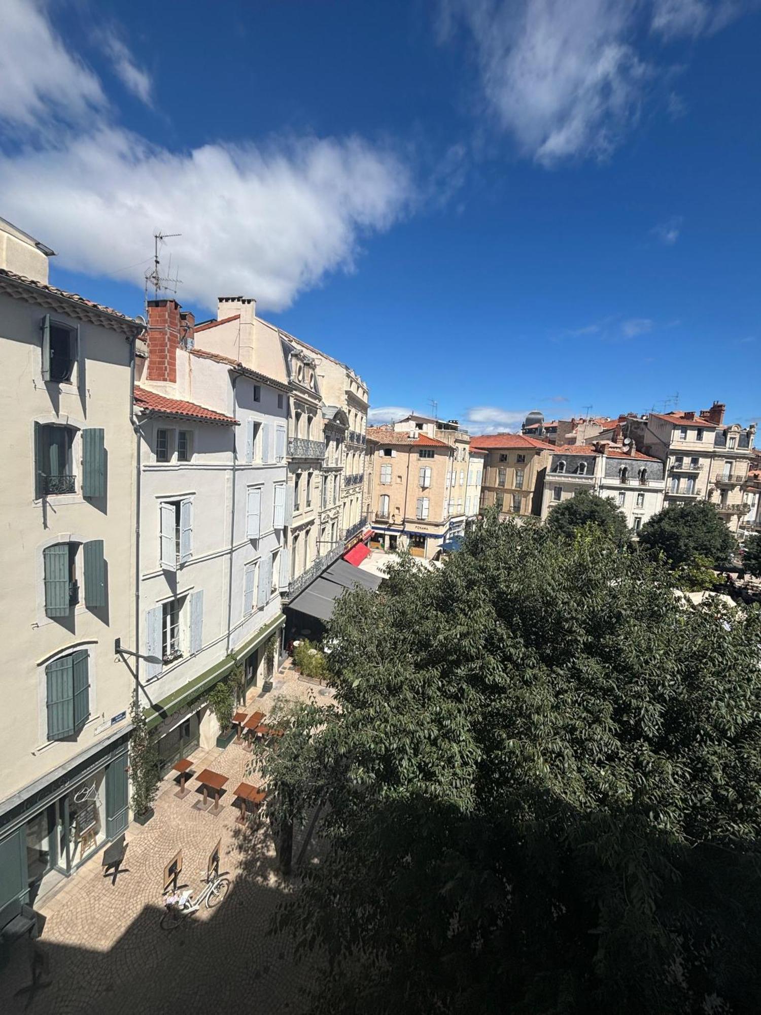 L'Appartement Des Trois Six Beziers Exterior photo